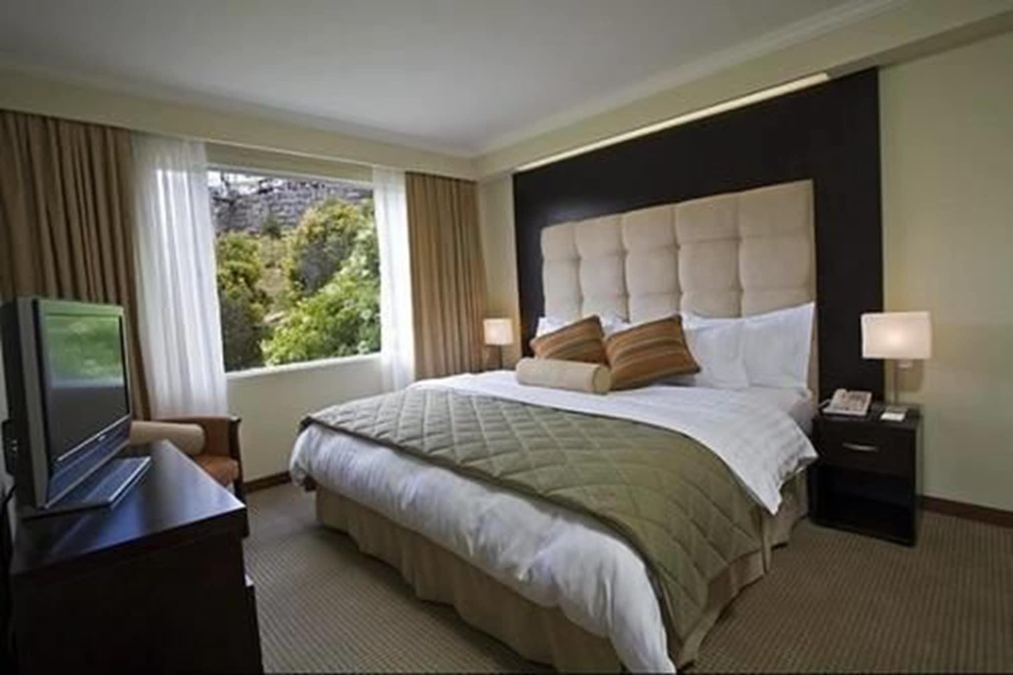 Hotel Stubel Suites & Cafe Quito Bagian luar foto