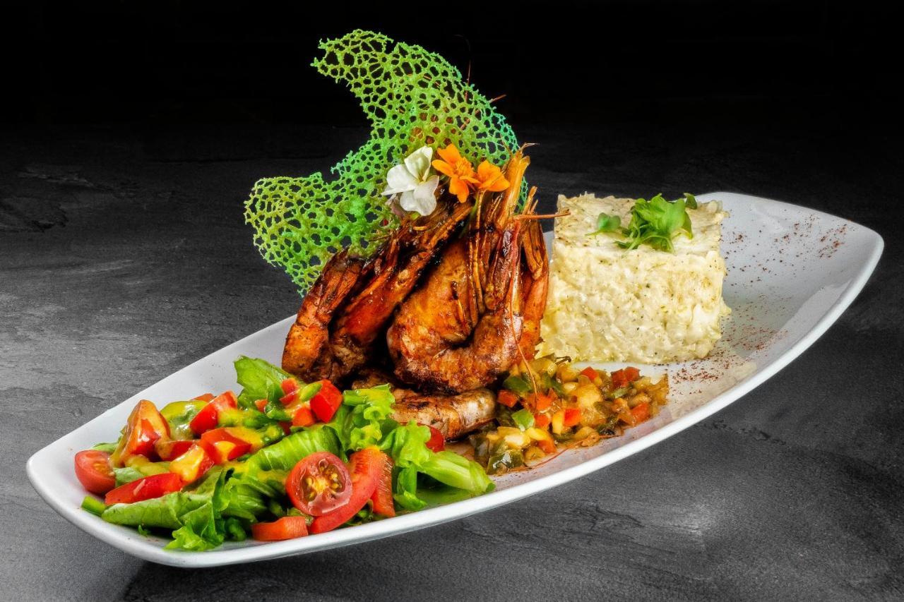 Hotel Stubel Suites & Cafe Quito Bagian luar foto