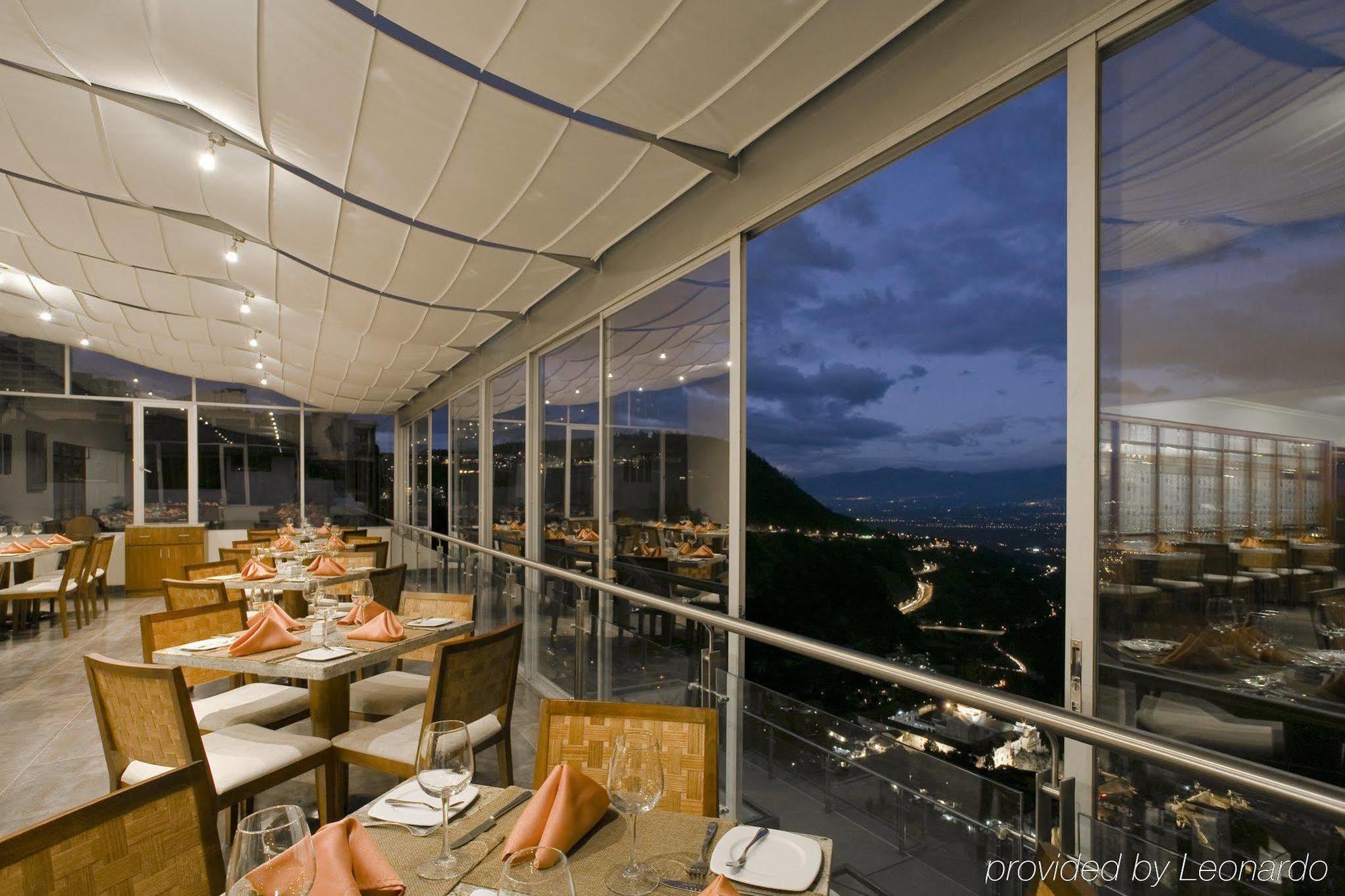 Hotel Stubel Suites & Cafe Quito Bagian luar foto